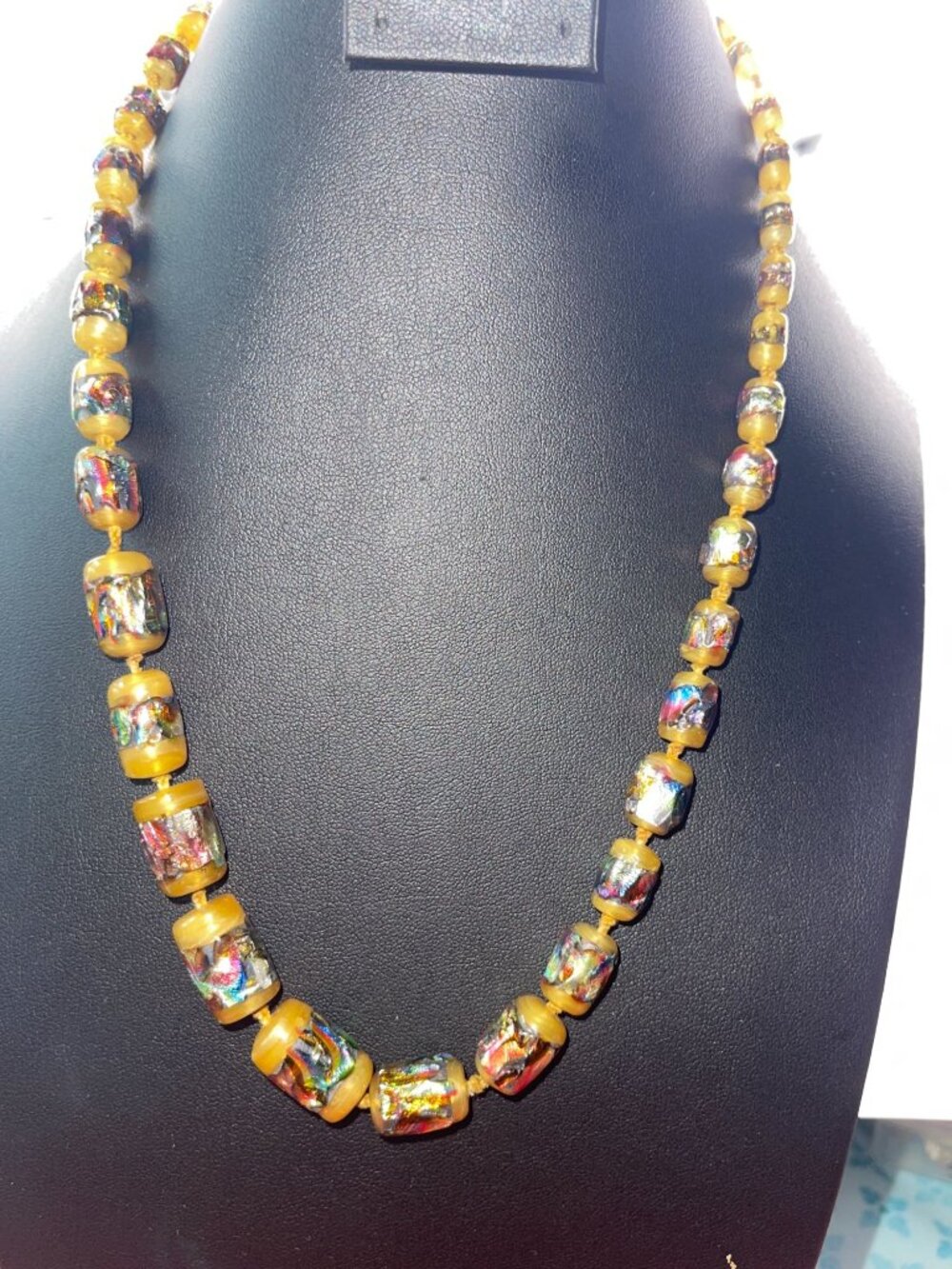 Vintage 1930s Italian Murano Yellow Glass Foil Beaded Necklace Art Nouveau Jewel - Picture 2 of 16